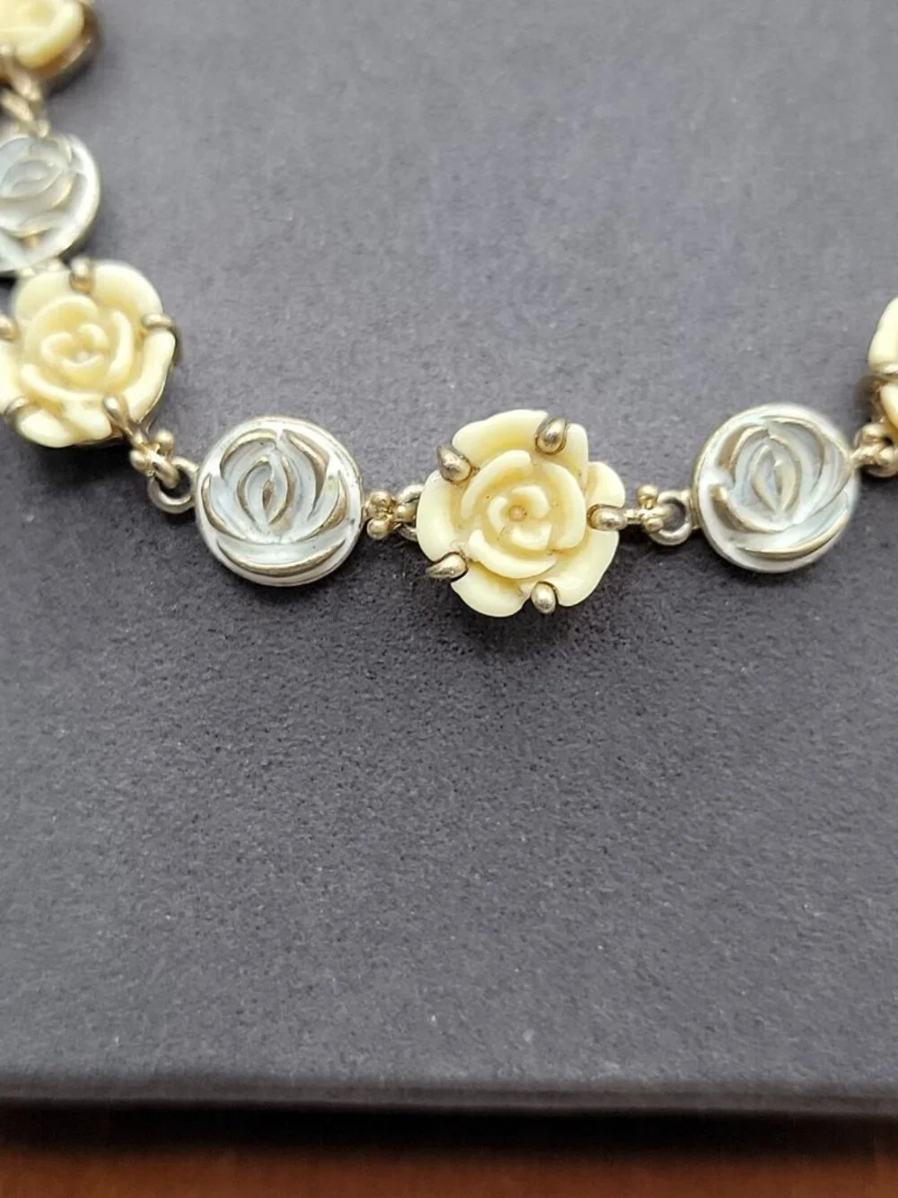 Vintage Liz Claiborne Rose Head Necklace 18